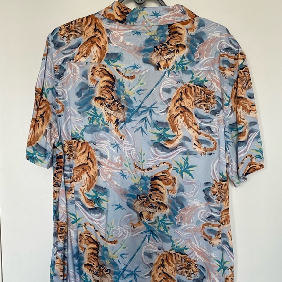 Printed button-up short sleeve shirt - Picture 3 of 3